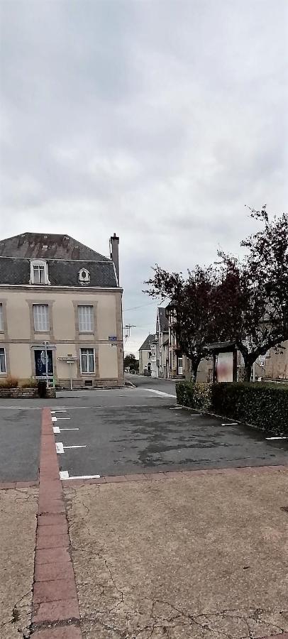 La Petite Maison Des Artiste Villa Saint-Sulpice-les-Feuilles Exterior photo